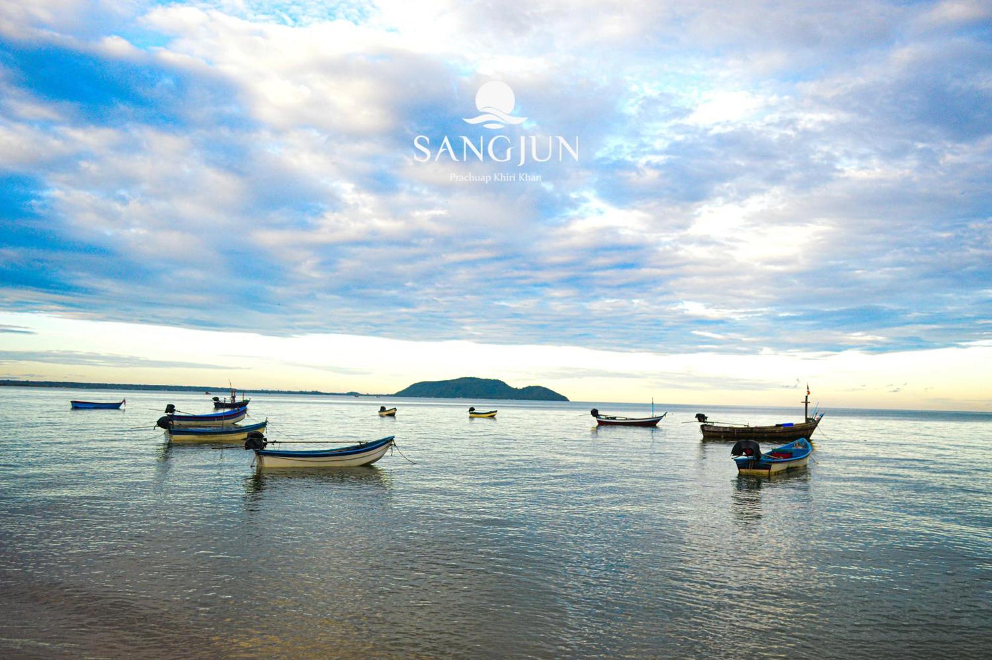 Sangjun On Beach Resort Bang Saphan Dış mekan fotoğraf