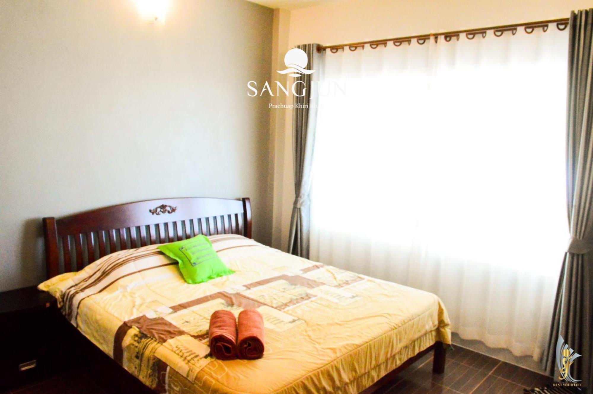 Sangjun On Beach Resort Bang Saphan Dış mekan fotoğraf