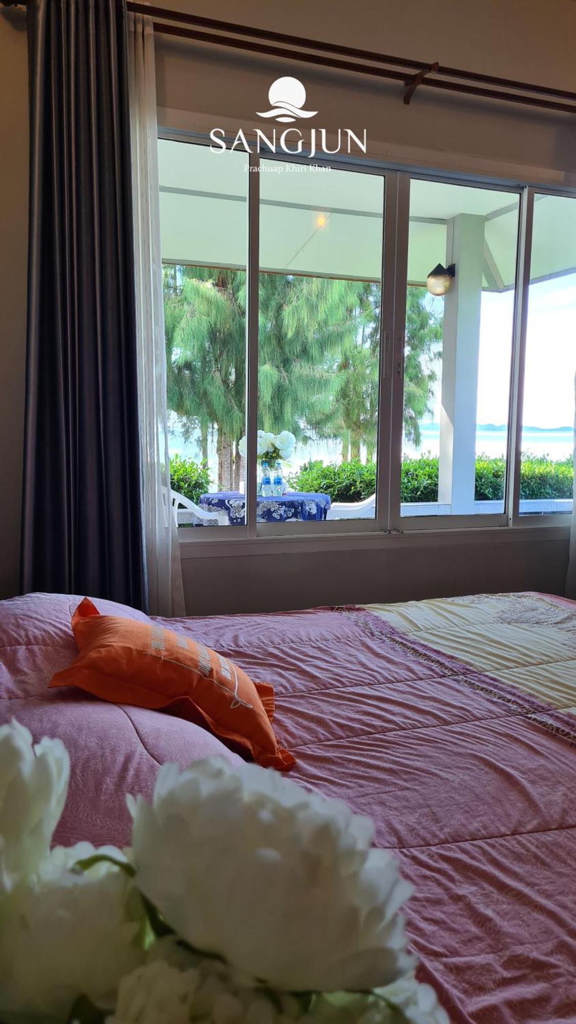 Sangjun On Beach Resort Bang Saphan Dış mekan fotoğraf
